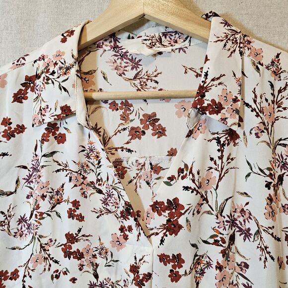 MAURICES Collared V-Neck Top Cream With Pink Floral Design Long Sleeve XXL - Picture 2 of 8